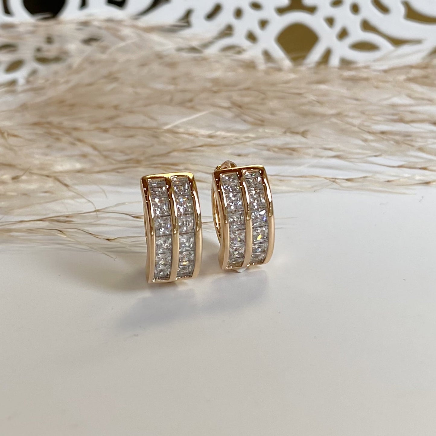 Apzeltīti riņķīšu auskari ar cirkonijiem – ,