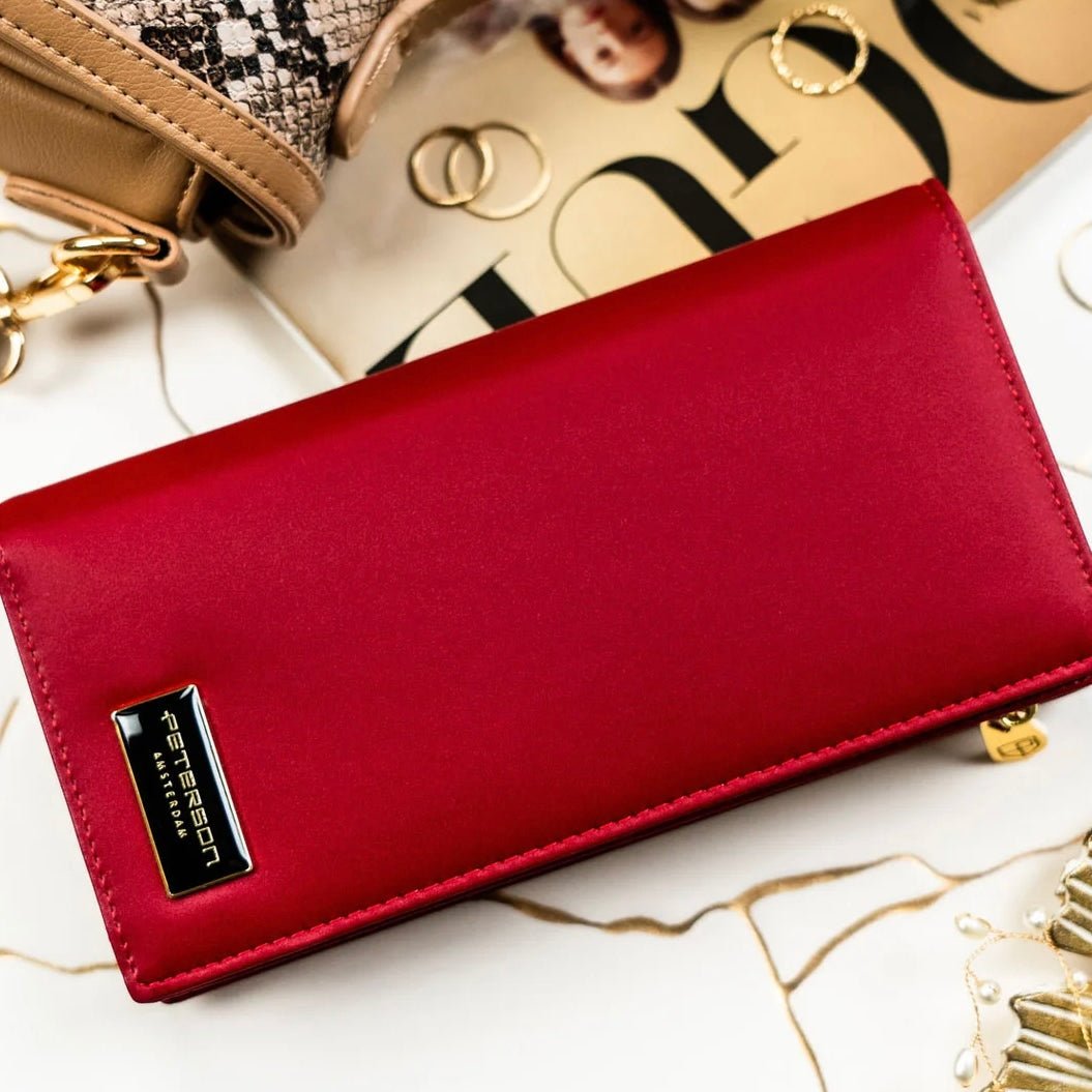 Elegant Red – Sieviešu ādas maks – apzeltītas rotaslietas | Tavas Rotas