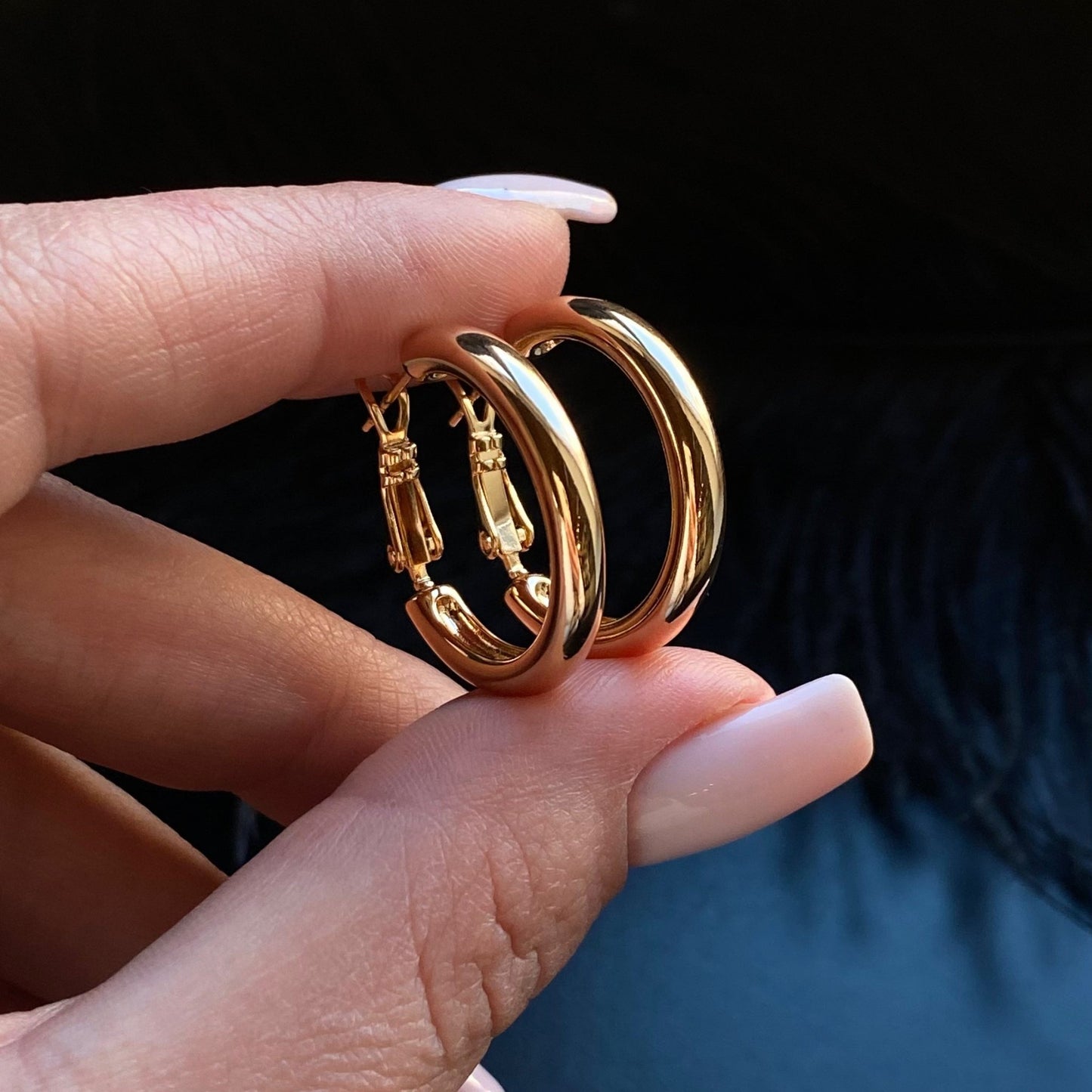 Zelta Elegance – Apzeltīti riņķīši ar klasisku dizainu