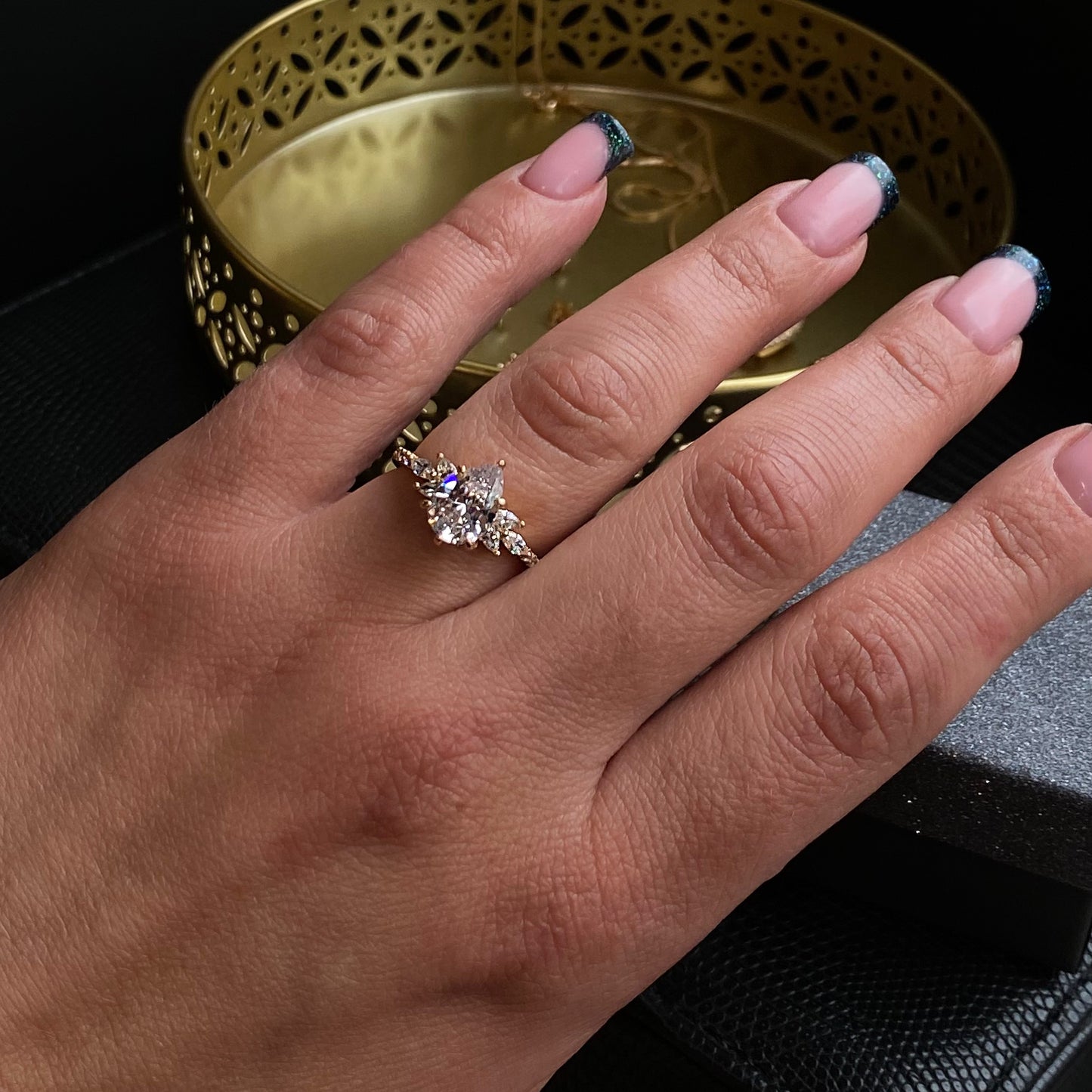 Elegant gold-plated ring with clear crystal