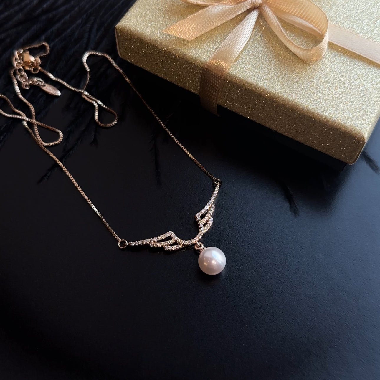 Angel Pearl Wings - Gold Plated Necklace 18k gold - plated necklace Adjustable Necklace Elegant necklace