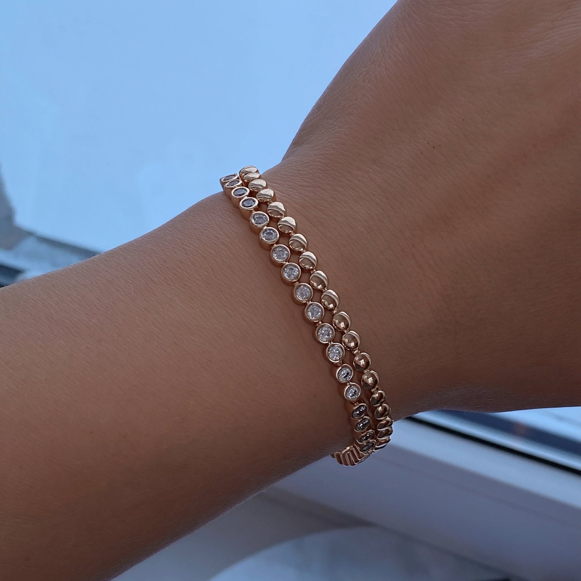 Apzeltīta rokassprādze ar kristāliem - 18k - apzeltita - rotas