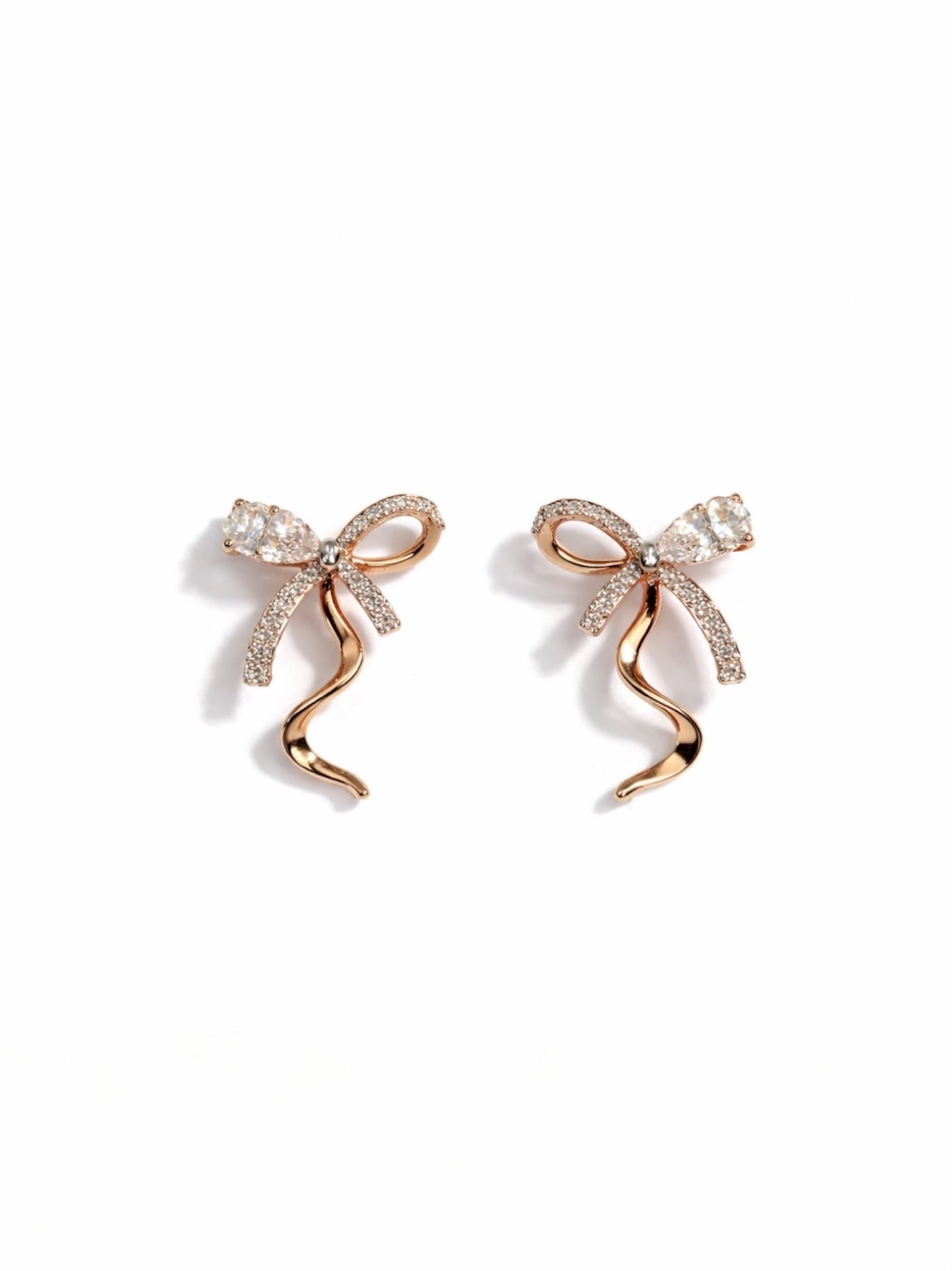 Apzeltītas nagliņas ar bantīti un cirkonijiem - 18k - apzeltita - rotas