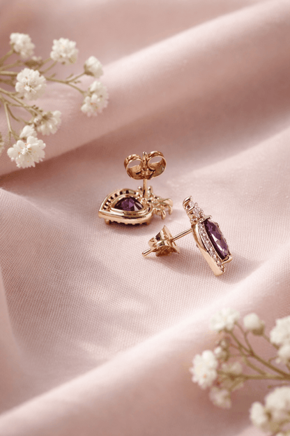 Apzeltītas nagliņas ar violetu sirsniņu - 18k - apzeltita - rotas