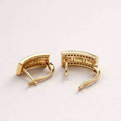 Apzeltīti auskari ar grieķu rakstu un melniem cirkonijiem - 18k - apzeltita - rotas