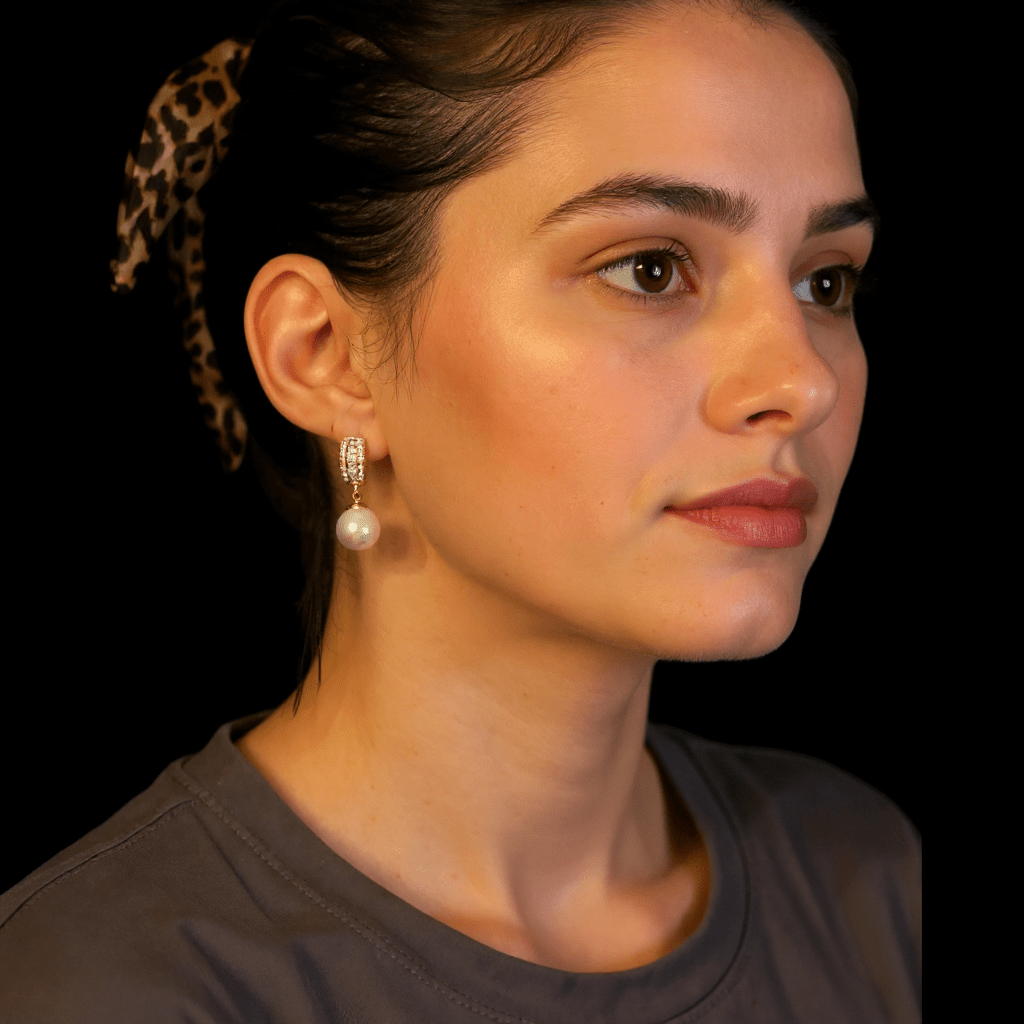 Apzeltīti auskari ar pērlēm un cirkonijiem – apzeltītas rotaslietas | Tavas Rotas