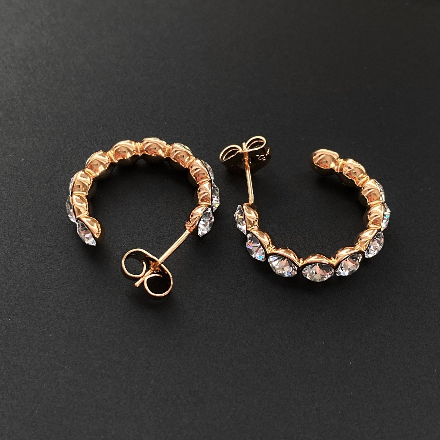 Apzeltīti riņķīšu auskari ar kristāliem - 18k - apzeltita - rotas