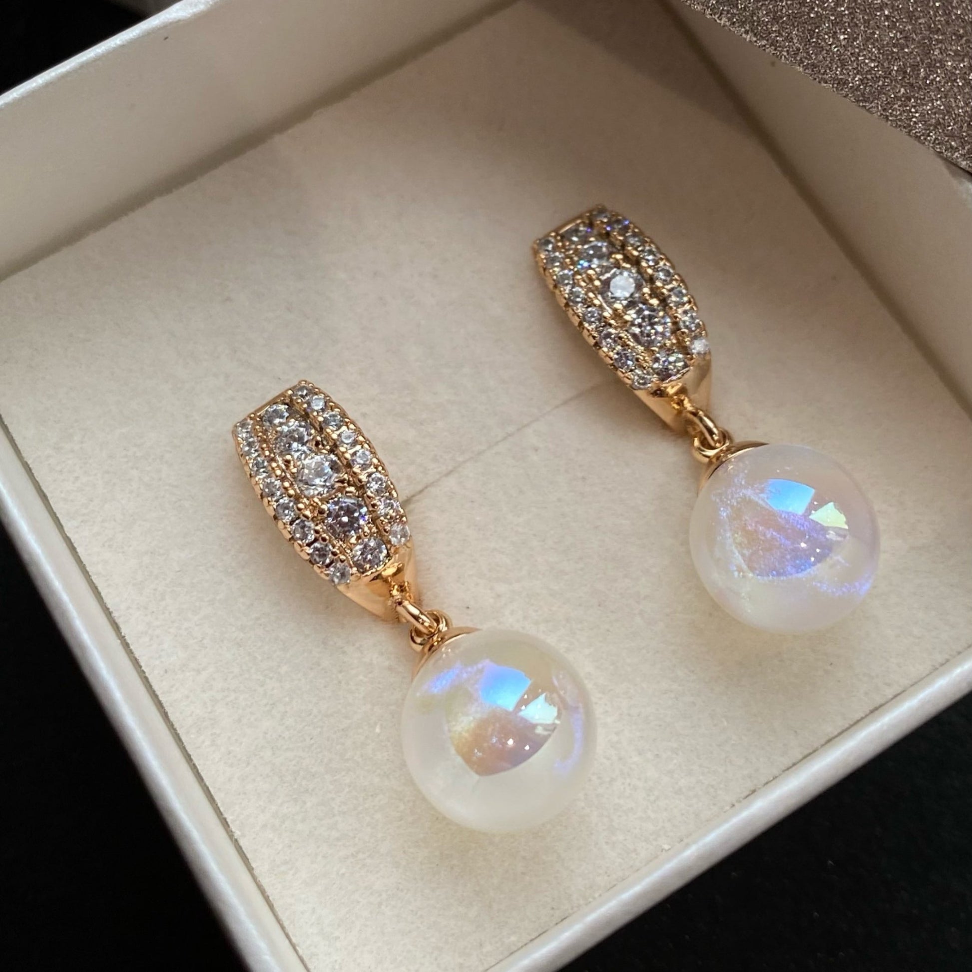 Aurora - Gold Plated Luxury Earrings with Pearlescent Drop18k Gold - PlatedAnti - Allergic JewelryAurora Earrings