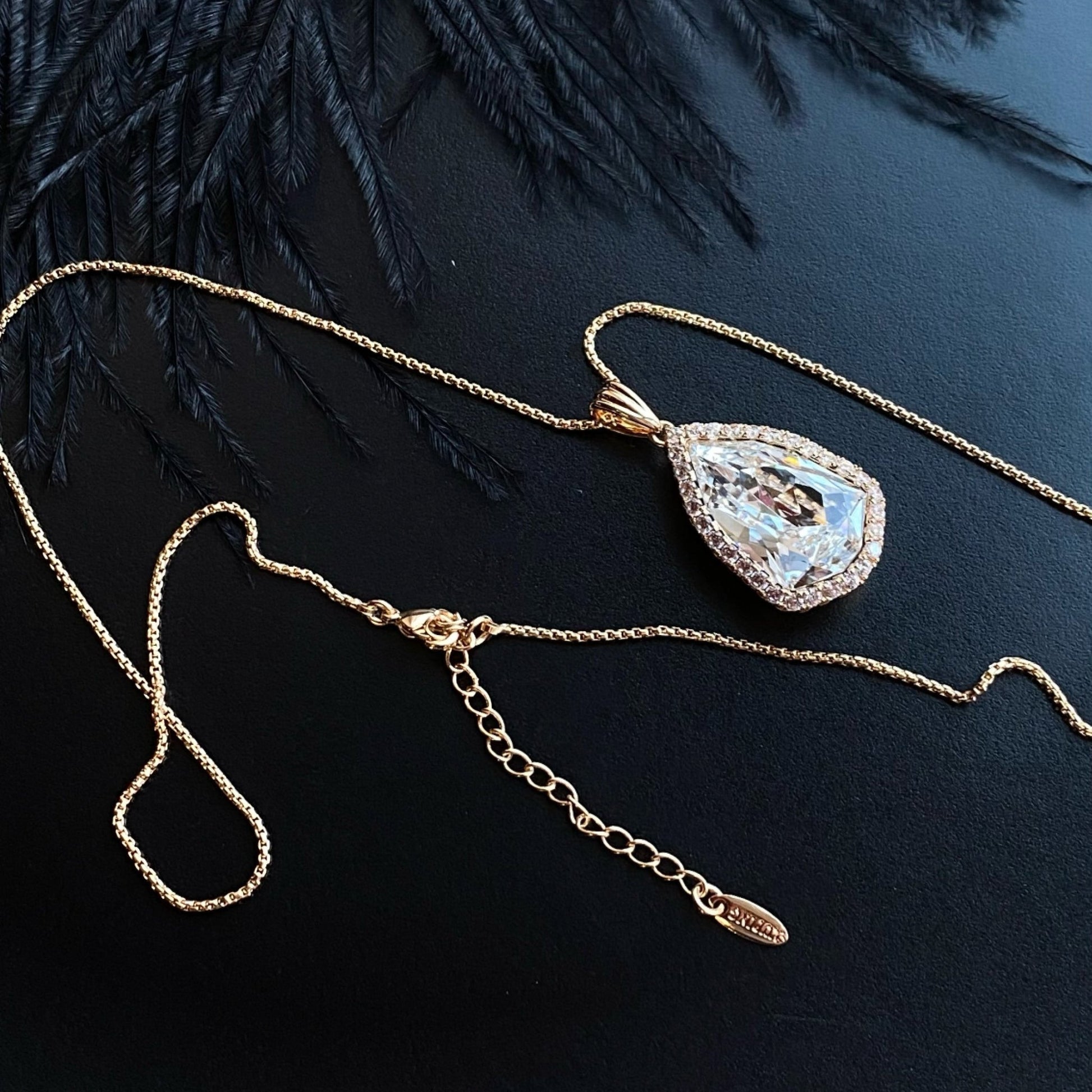 Crystal Elite - Gold Plated NecklaceAdjustable Gold NecklaceBridal NecklaceCrystal Elite Earrings Set