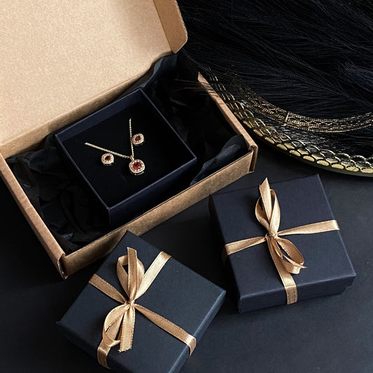 Dāvanu iesaiņošana – apzeltītas rotaslietas | Tavas Rotas