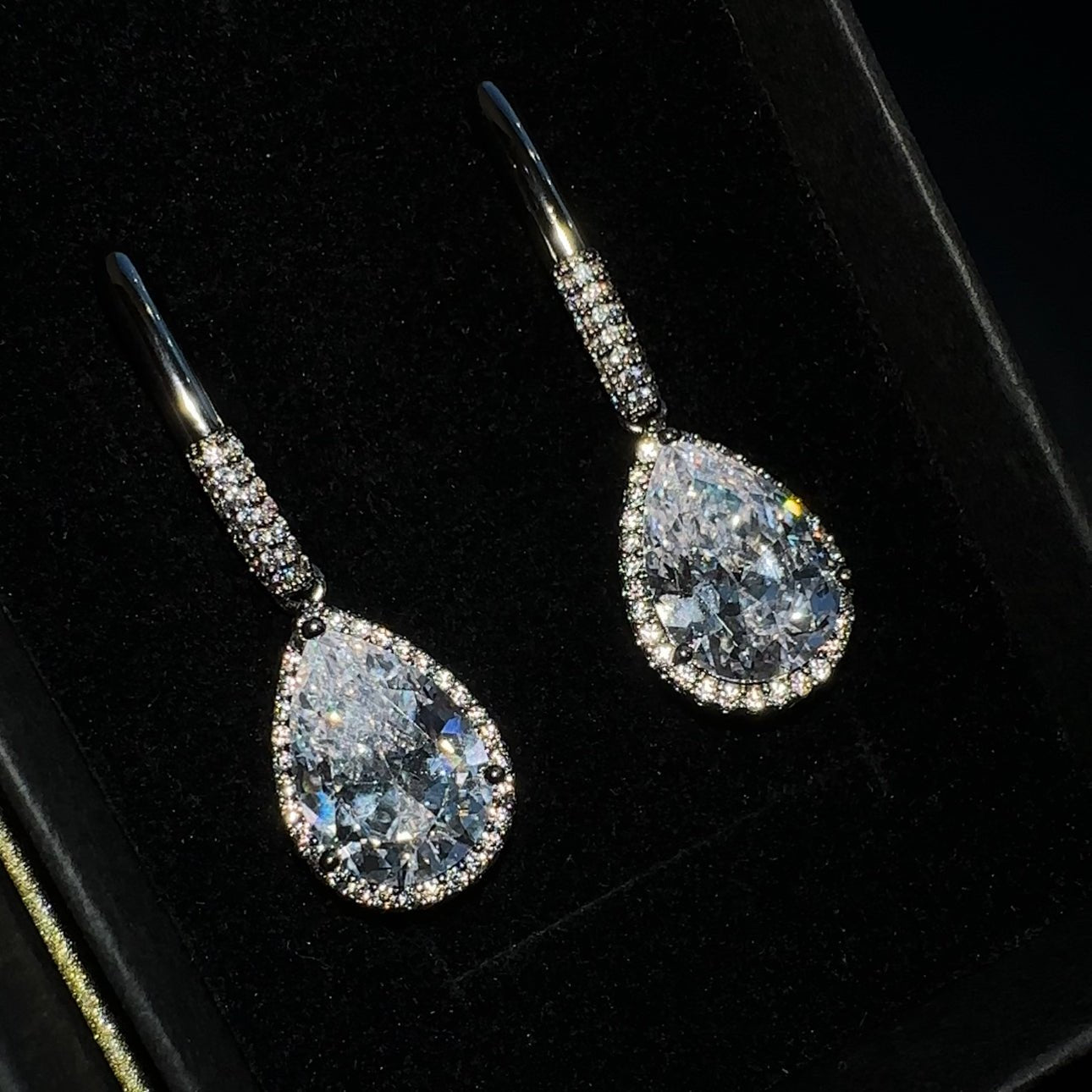 Dazzling Teardrop Earrings - Gold or Silver Crystal Teardrop Earrings Drop Earrings elegant drop earrings