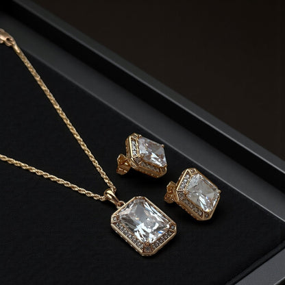 Diamond Luxe – apzeltīts rotu komplekts ar dzidru kristālu - 18k - apzeltita - rotas