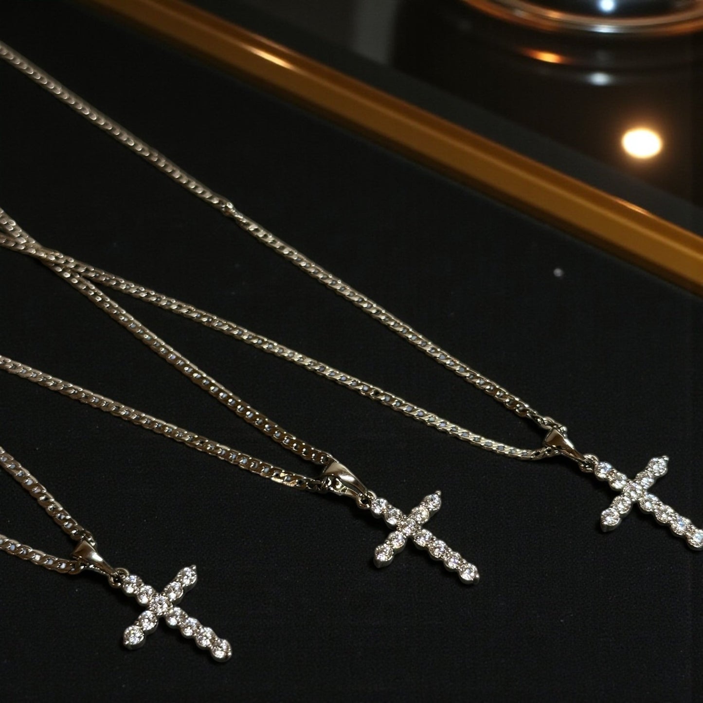 Éclat Cross – kaklarota ar cirkonija krustu - 18k - apzeltita - rotas