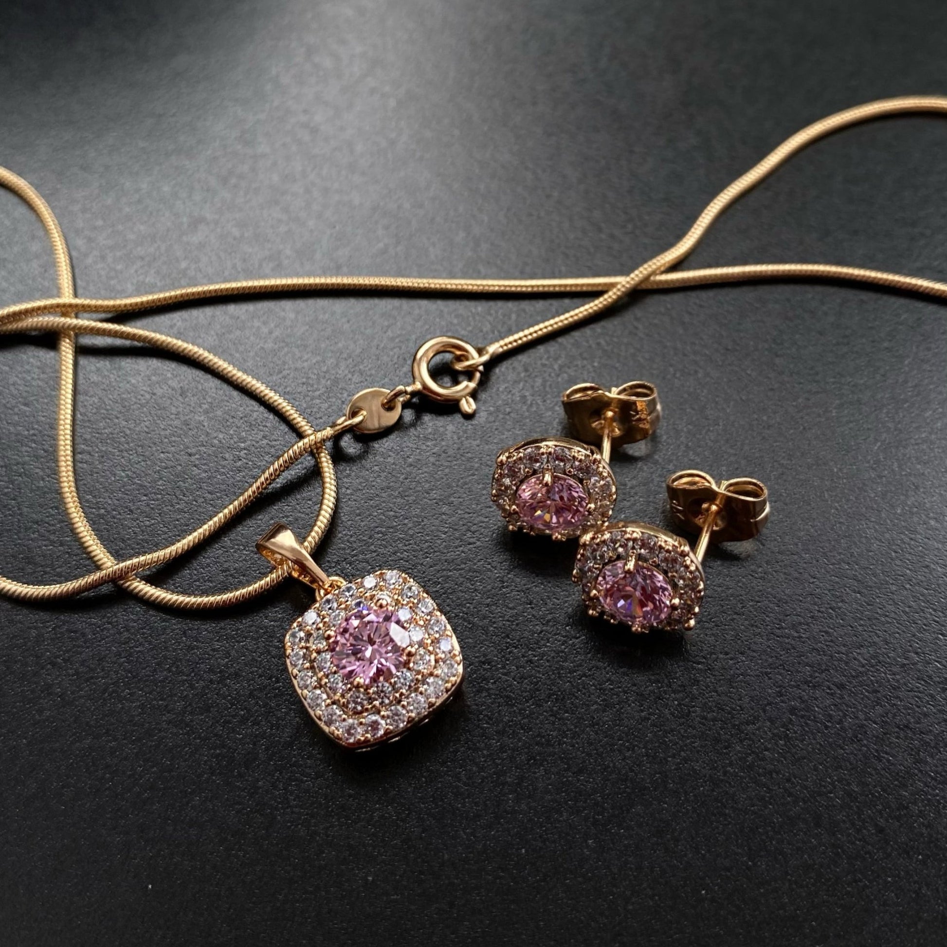 GOLD PLATED JEWELLERY SET WITH PINK ZIRCONS -