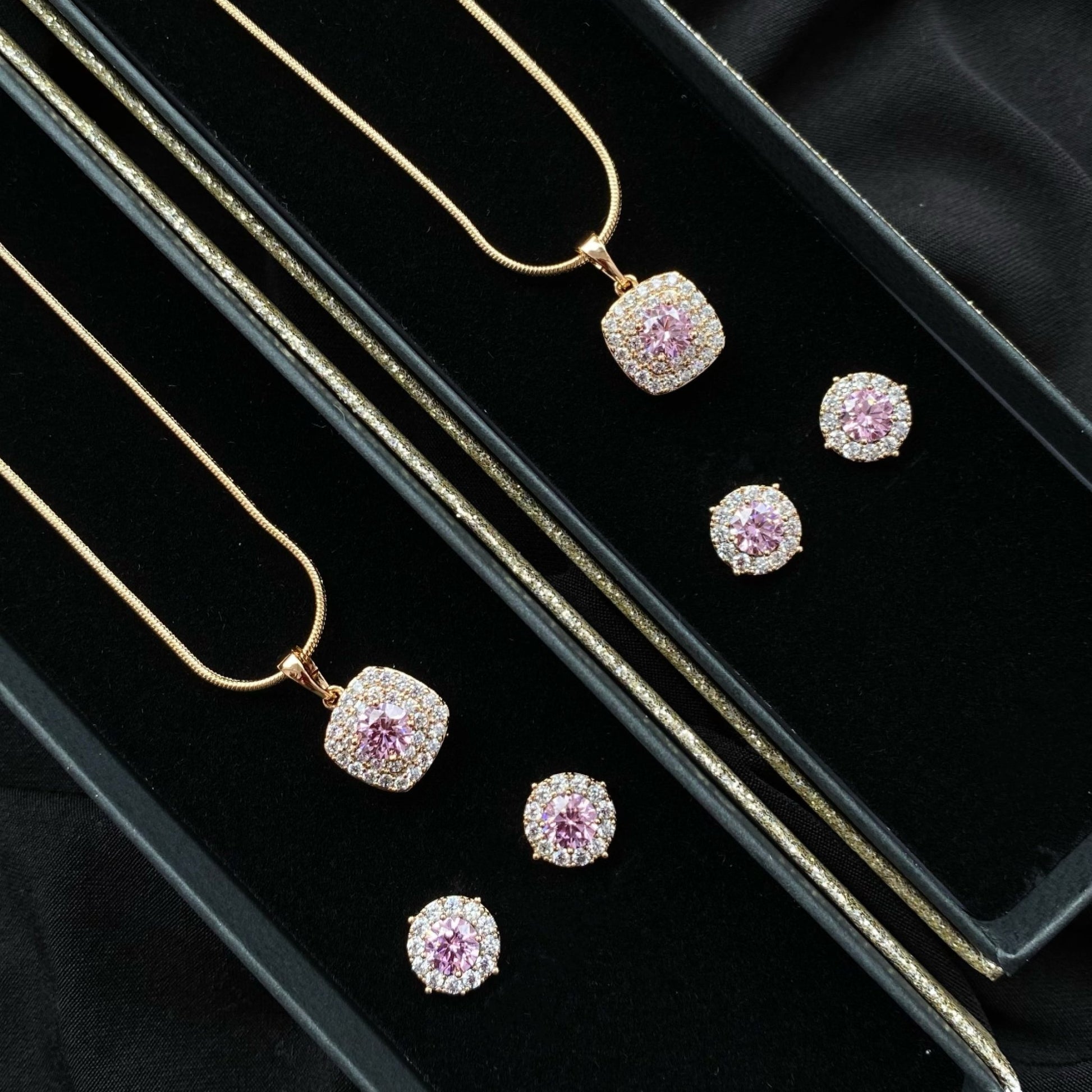 GOLD PLATED JEWELLERY SET WITH PINK ZIRCONS -