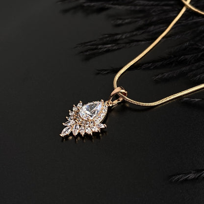 GOLD PLATED NECKLACE WITH ZIRCON PENDANT