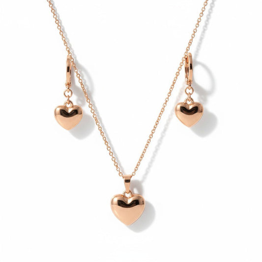 Golden Heart – Apzeltīts rotu komplekts ar sirsniņām – apzeltītas rotaslietas | Tavas Rotas