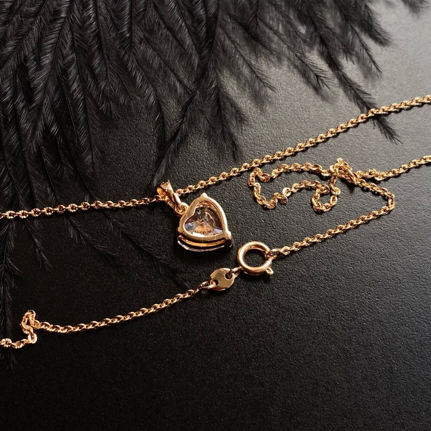 Heart of Gold - Gold Plated Necklace18k gold plated necklaceElegant heart pendant necklaceEveryday gold necklace