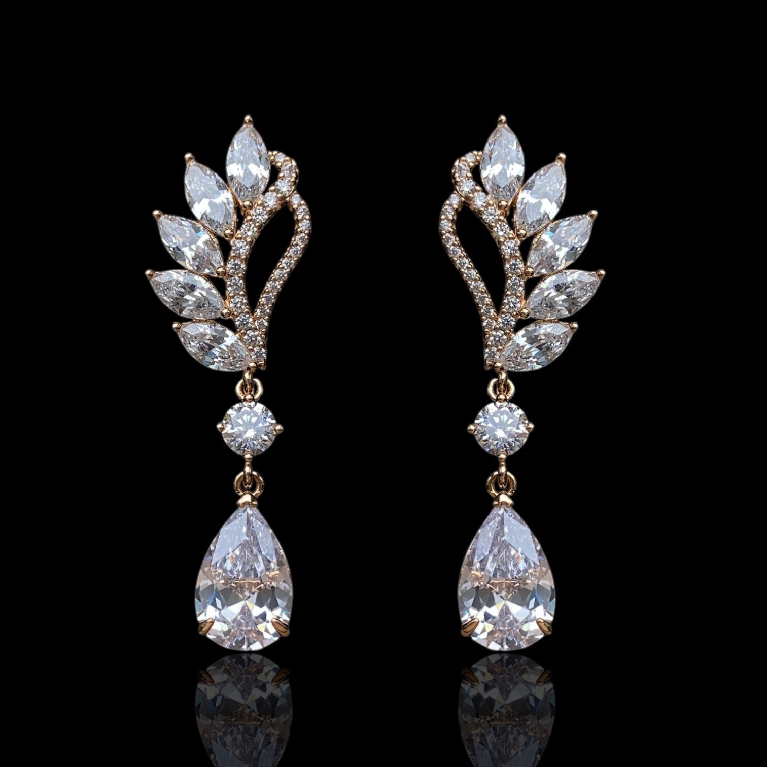 Lumière de Paris EarringsBridal jewelryCrystal drop earringsElegant Earrings