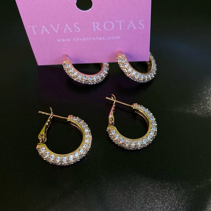 Mirdzoši apzeltīti riņķīšu auskari ar cirkoniju – TAVAS ROTAS