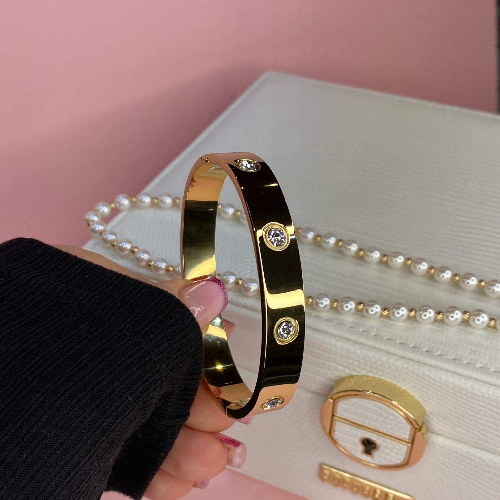 Nerūsējošā tērauda bangle stila rokassprādze