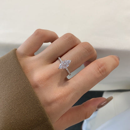 SELENE RING -